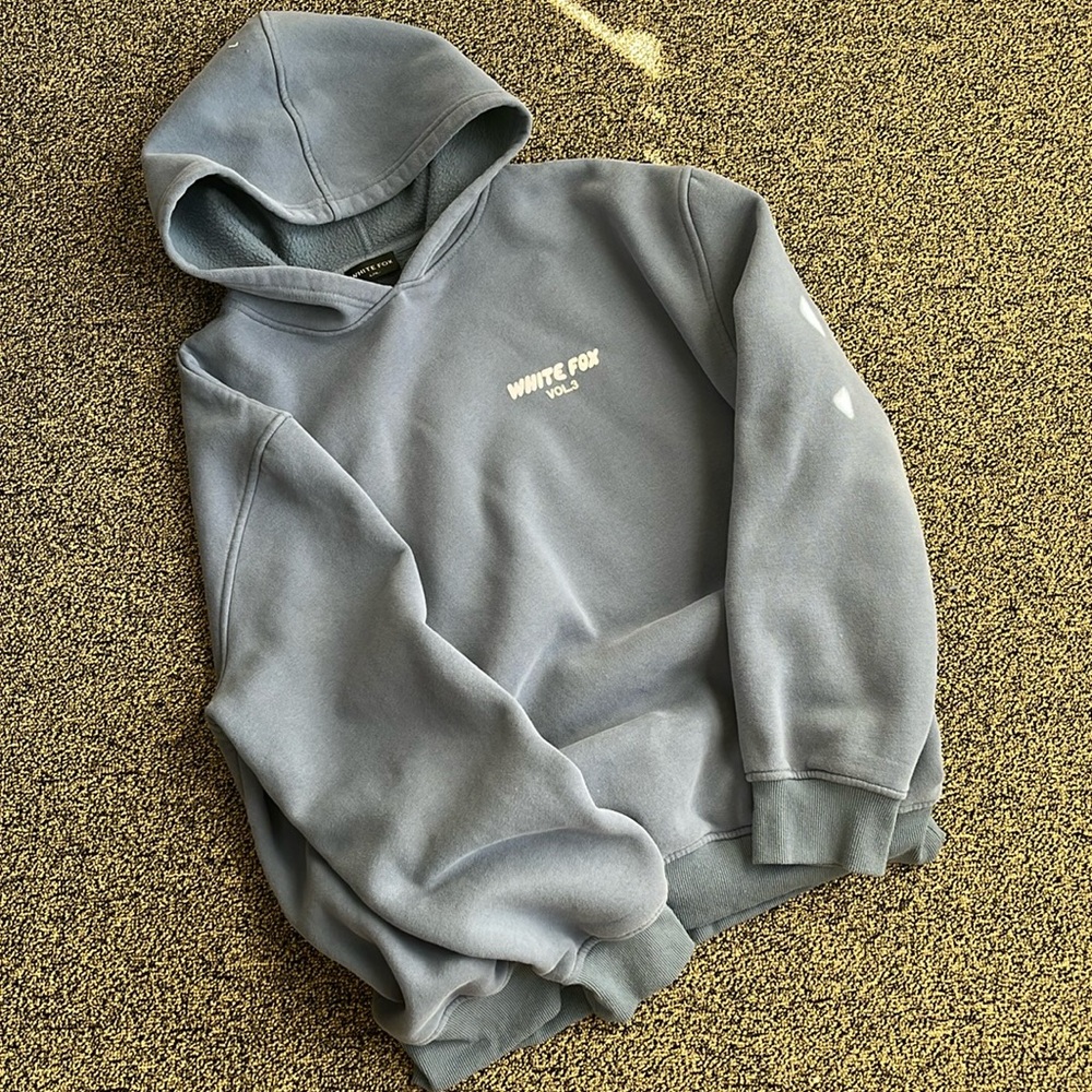 White fox boutique sweatshirt